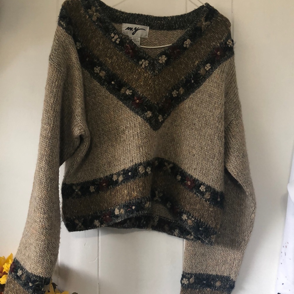 Cropped sweater